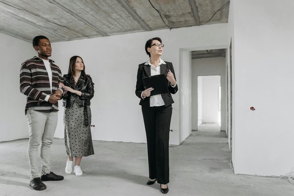 Explorer le Charme Urbain : L'Art de Vivre dans une Maison de Ville Élégante