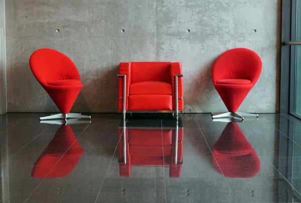 Chaises modernes abordables pour toutes les ambiances